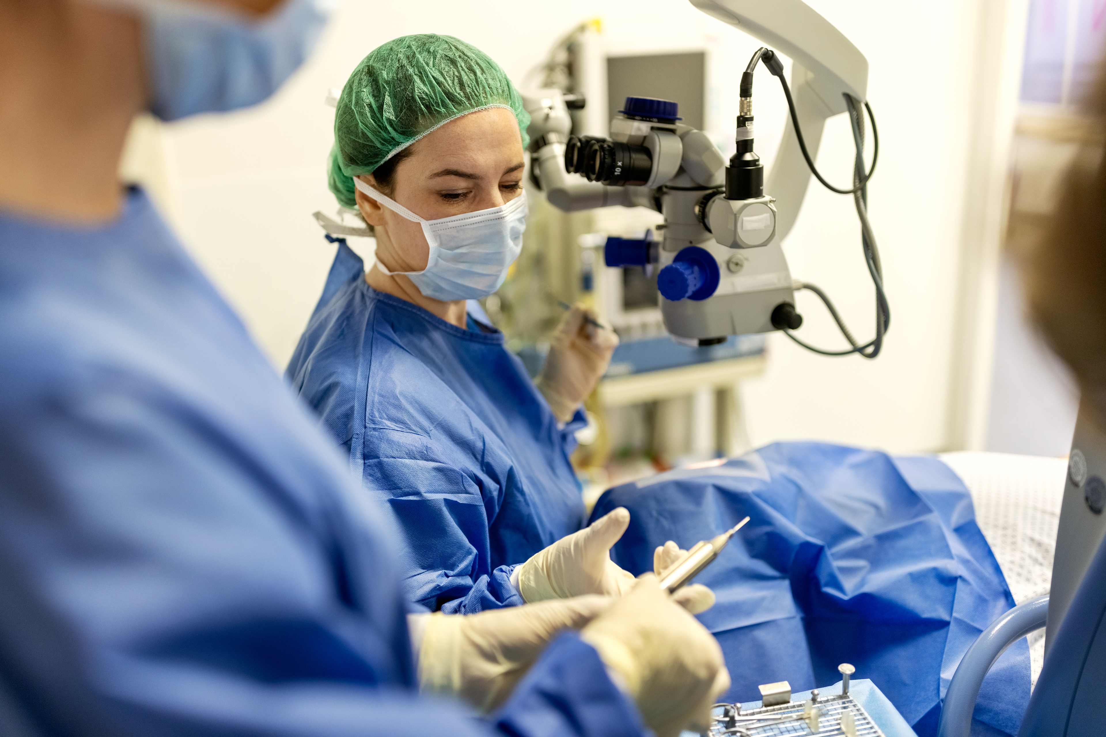 2026-04-01-blogbeitrag-augenoperation-grauerstar-gruenerstar-augen-aerztin