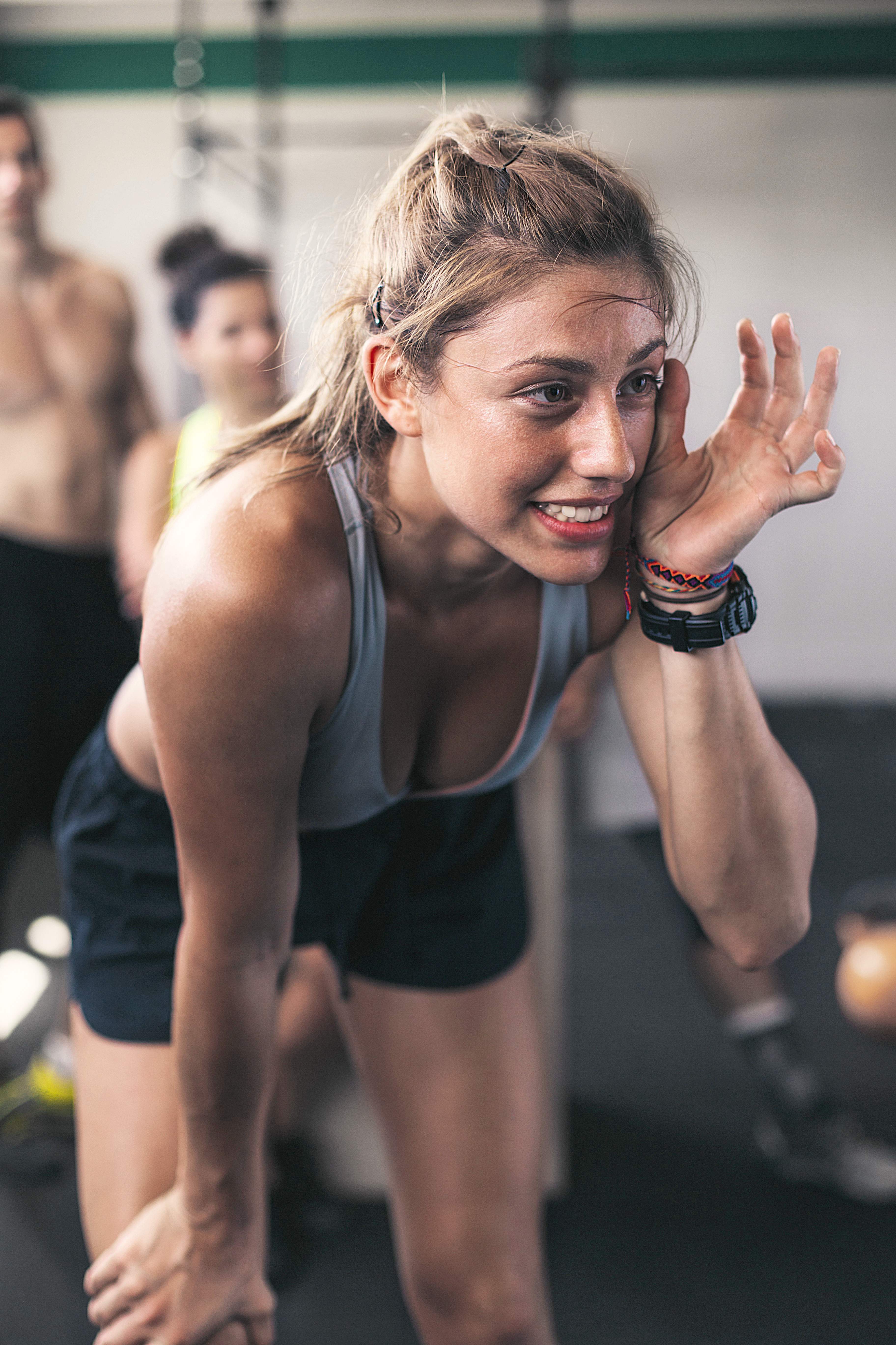 Bewegung_Fitness_Frau_Schweiss_s_Freisteller_uvllu0