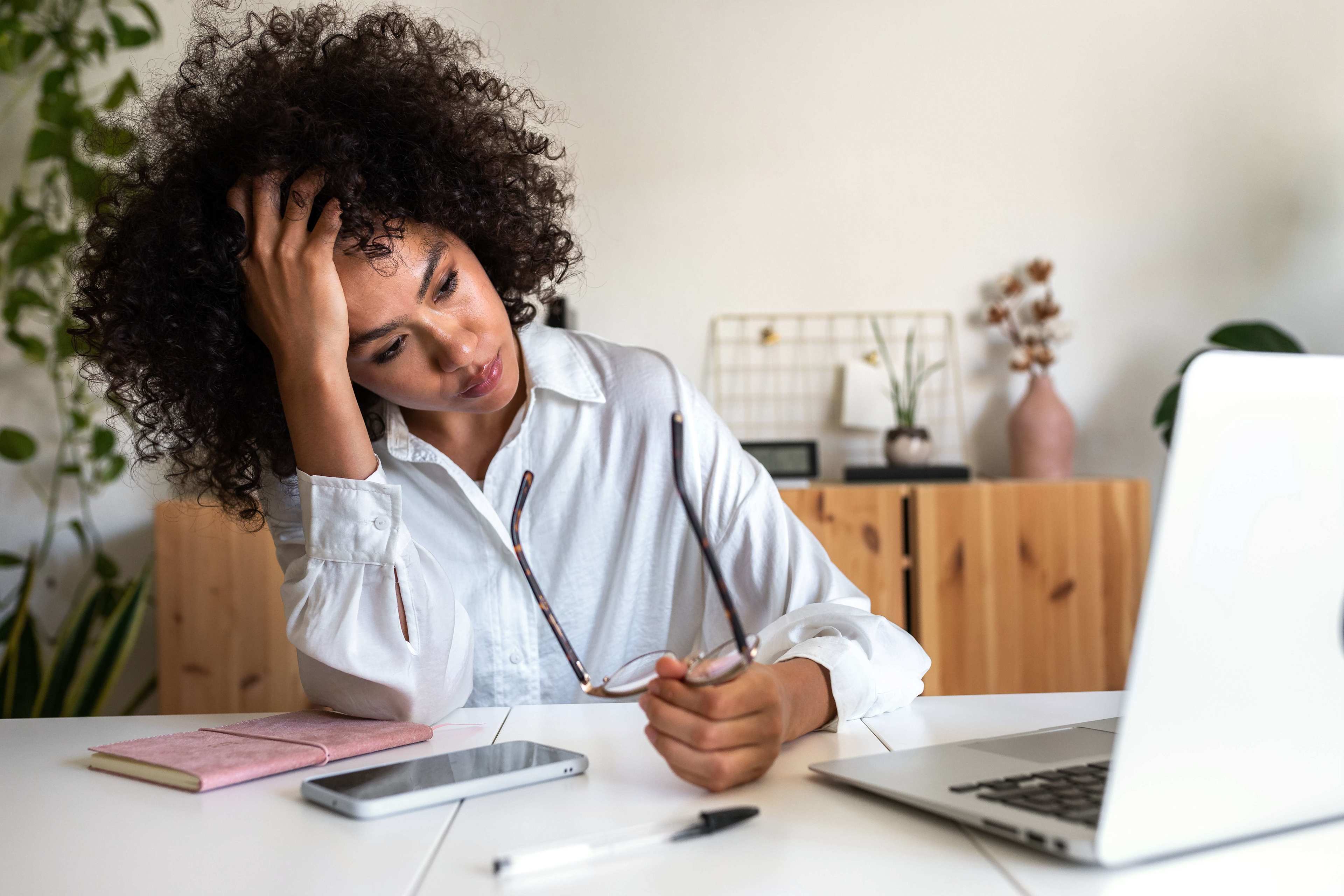 Business_Office_Frau_Stress_s_ekmcpm