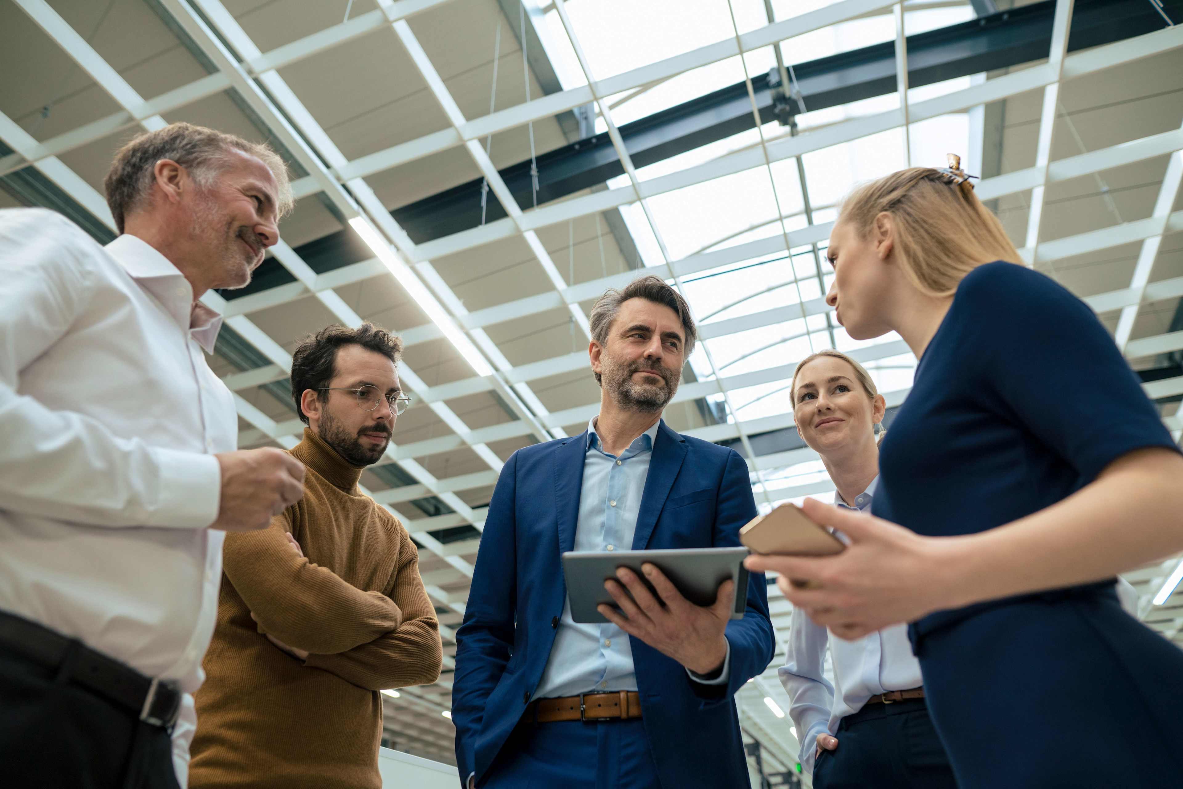 Business_Meeting_Gruppe_Gespraech_s_mtqivi